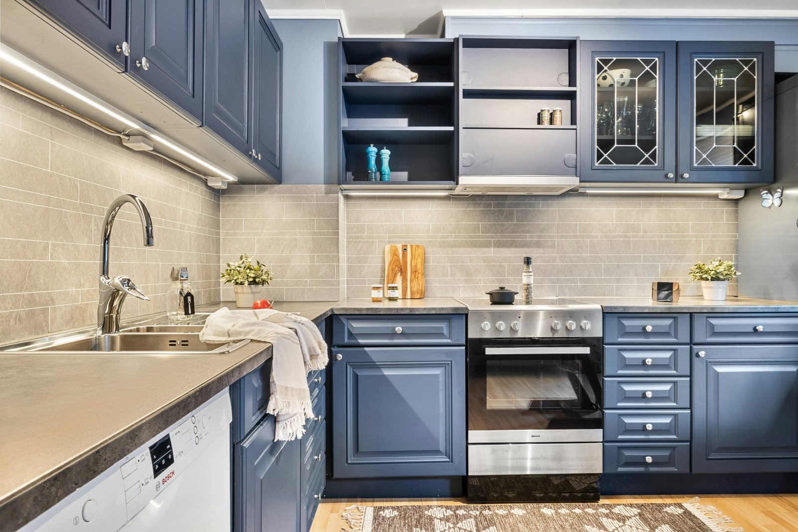 Smart Kitchen Solutions​